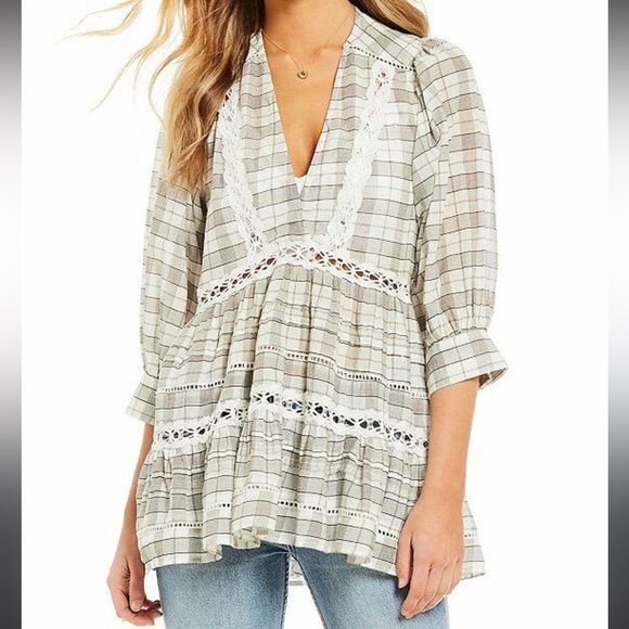 Free People Time Out Lace Tunic/Top - Picture 2 of 3